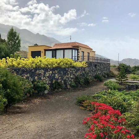 Casa Cueva De Palomas 1 *
